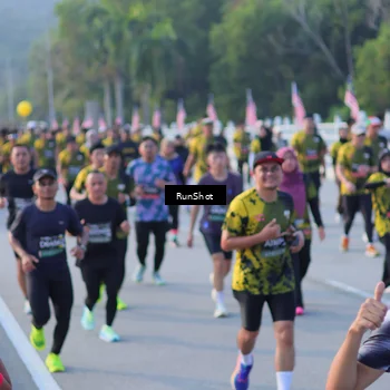 Runner Photo 7117805