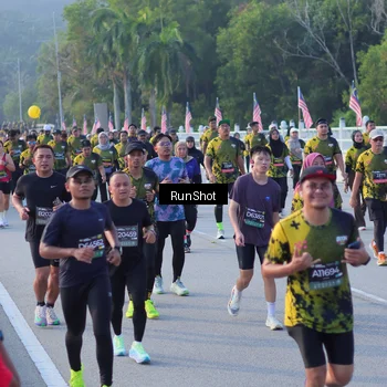 Runner Photo 7117807