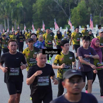Runner Photo 7117811