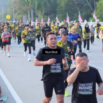 Runner Photo 7117813