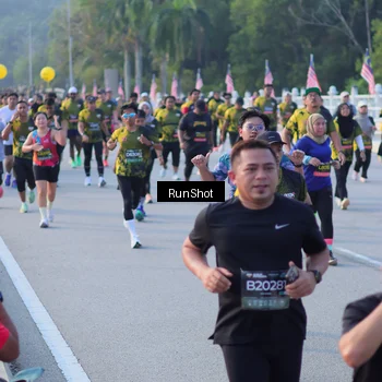 Runner Photo 7117815