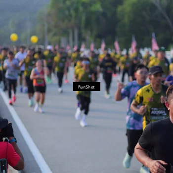 Runner Photo 7117819
