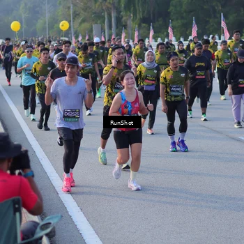 Runner Photo 7117831
