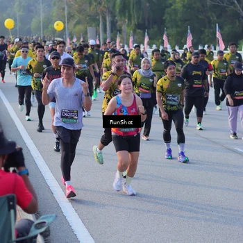 Runner Photo 7117832