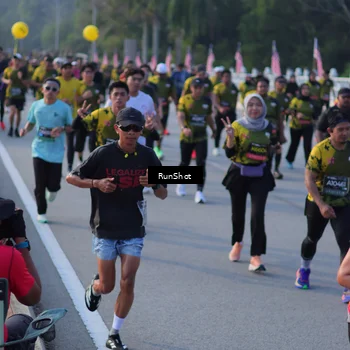 Runner Photo 7117843
