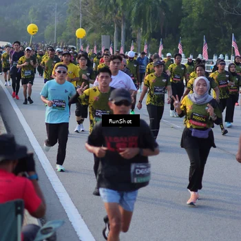 Runner Photo 7117846