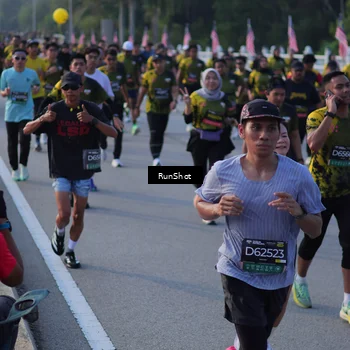 Runner Photo 7117847