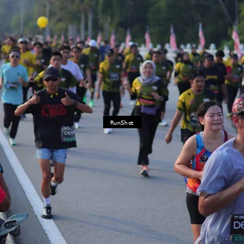 Runner Photo 7117850