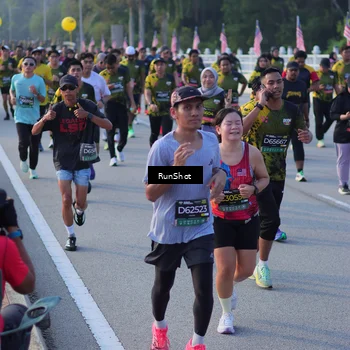 Runner Photo 7117851