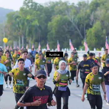 Runner Photo 7117853