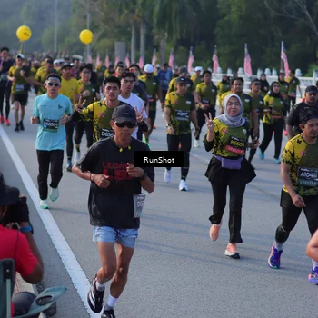 Runner Photo 7117857