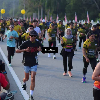Runner Photo 7117862