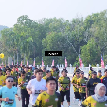 Runner Photo 7117868