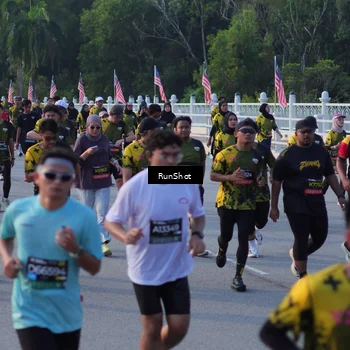 Runner Photo 7117871