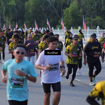 Runner Photo 7117872