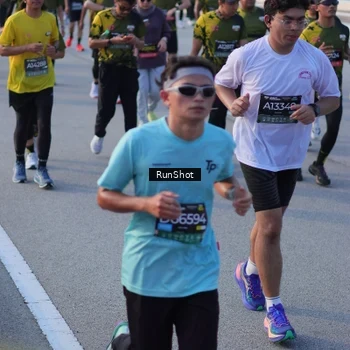 Runner Photo 7117877