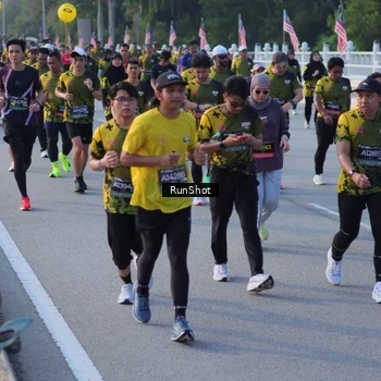Runner Photo 7117882