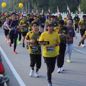 Runner Photo 7117885