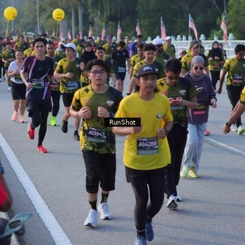 Runner Photo 7117892