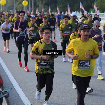 Runner Photo 7117893