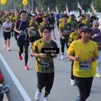 Runner Photo 7117894