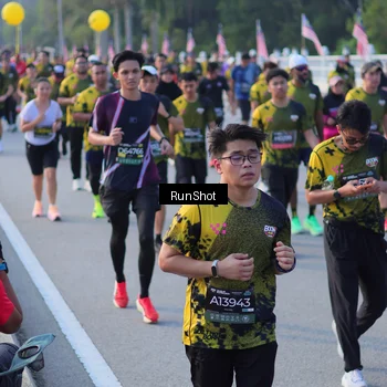 Runner Photo 7117900