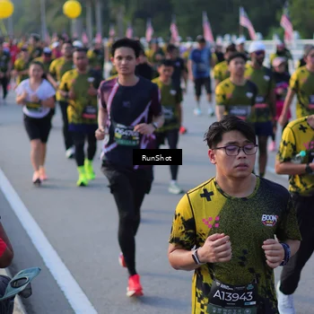 Runner Photo 7117907