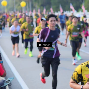 Runner Photo 7117910