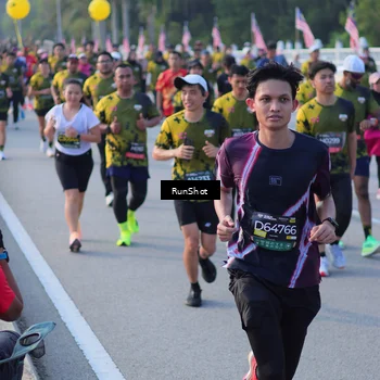 Runner Photo 7117918