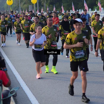 Runner Photo 7117919