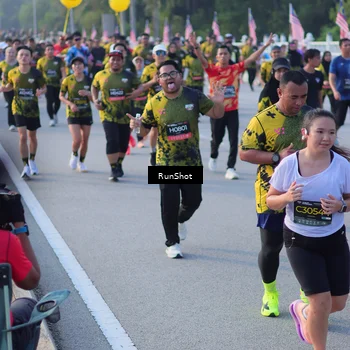 Runner Photo 7117929