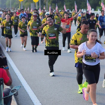 Runner Photo 7117930