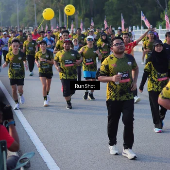 Runner Photo 7117946