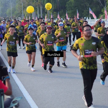 Runner Photo 7117947