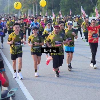 Runner Photo 7117953