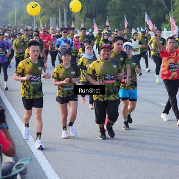 Runner Photo 7117960