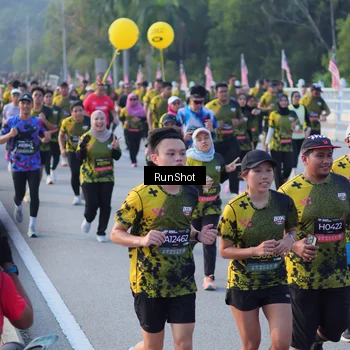 Runner Photo 7117966