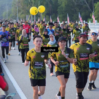 Runner Photo 7117968
