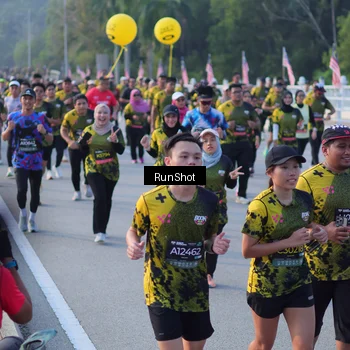 Runner Photo 7117969