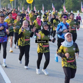 Runner Photo 7117985