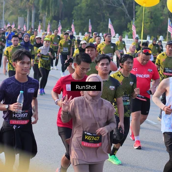 Runner Photo 7117991
