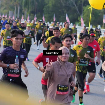 Runner Photo 7117992