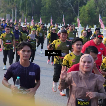 Runner Photo 7117996