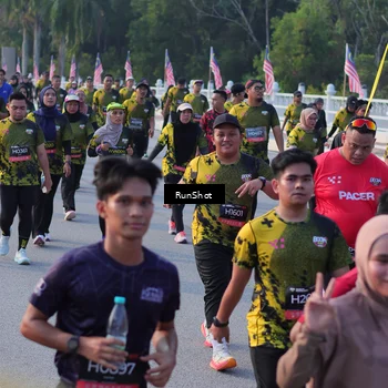 Runner Photo 7117999