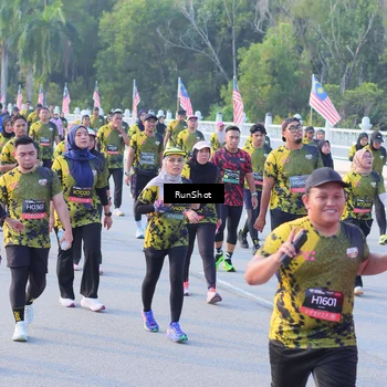 Runner Photo 7118015