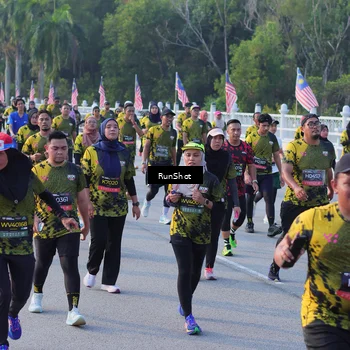Runner Photo 7118017