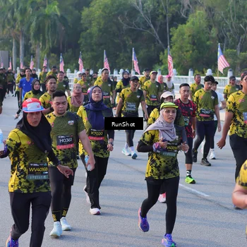 Runner Photo 7118022