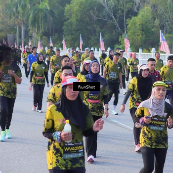 Runner Photo 7118028