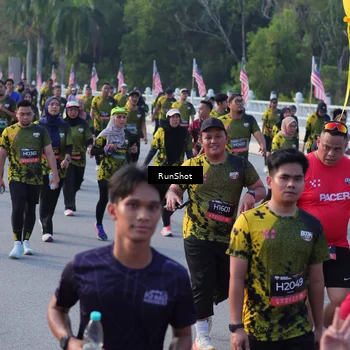 Runner Photo 7118032