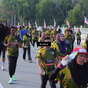 Runner Photo 7118036
